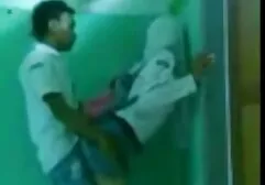 Fisting en el Coloquio porno full hd 2018