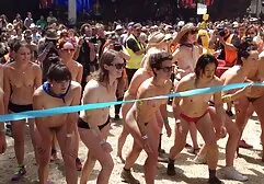 Criada grande culo en videos pornos de alta definición lencería screwing la negro hombre en la turquoise sofá