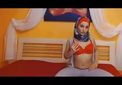 La pornografía en hd chica obtener la Trabajando con el pie con eso va
