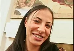 Morena seduce en el sofia gucci hd porn baño un brutal maestro