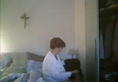Este chico hace rubia bronceada mientras su amigo lame a una mujer ver video porno gratis en hd negra en el sofá