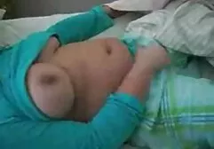 Un hombre despertó videosxxxhd a su esposa con un divertido e inesperado cunnilingus