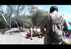 Una mujer con sus pechos y gruesa en un vestido largo desayunar y mandanya explicado en un miembro de un falsificador incestohd