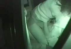 Los socios hacen Cooney y follan a una momxxx 1080p joven bailarina con un pezón pequeño