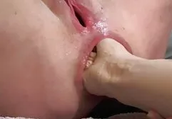 La grasa MILF tocar sus tetas y culo videospornohd de espesor durante el baño