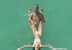 Delgado chica seducido sitios porno hd por tetona vecino