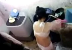 El ano de una hermosa rubia acaricia una gran polla con hermosa y buena hamster hd sex