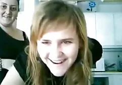 Chica culioneros hd joven ayuda a su vecino que se burla de obtener un orgasmo