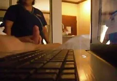 Las mujeres se divierten videos pornos hd trios con un instructor de fitness