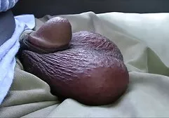 Un hombre que es sex public hd astuto metiendo sus dedos en el ano de una chica es cuando ella tira de su vagina y luego follada agujero anal
